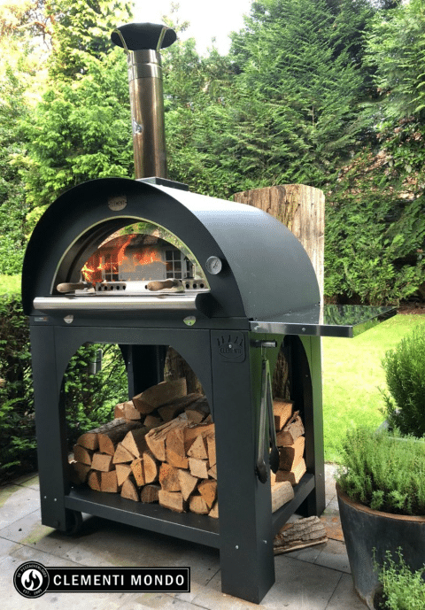Clementi Mondo pizzaoven buiten